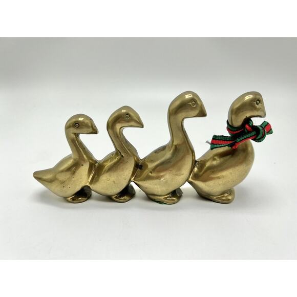 Vintage Solid Brass Four Geese/Ducks in a row Paperweight Figurine - Picture 2 of 3